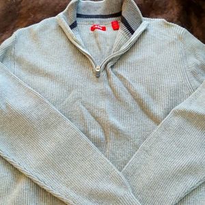IZOD men's sweater